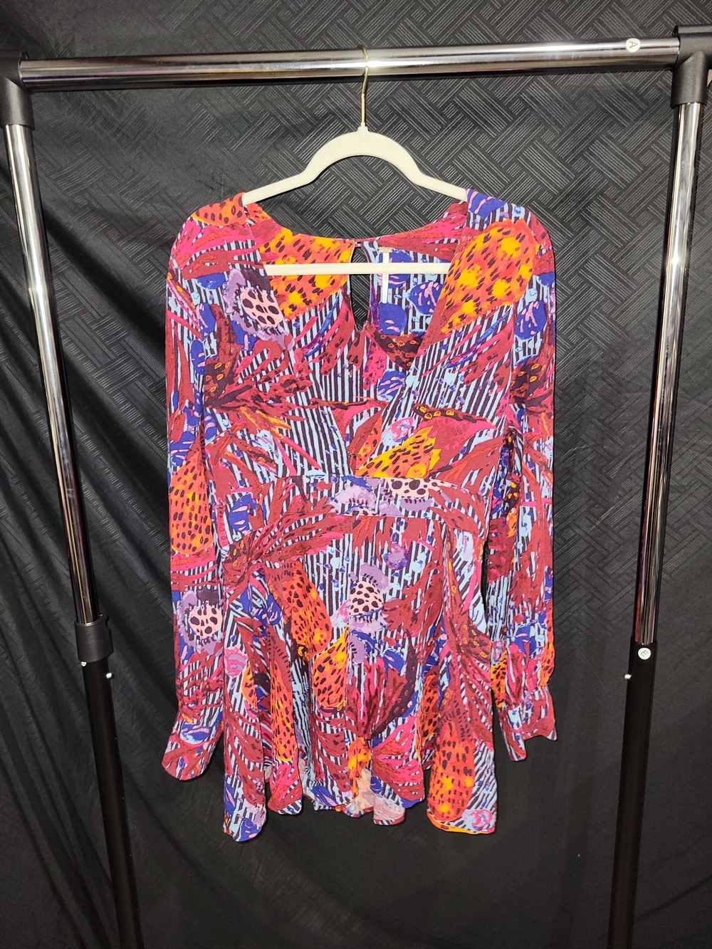 Free People Audrey Long Sleeve V-Neck Romper sz 12